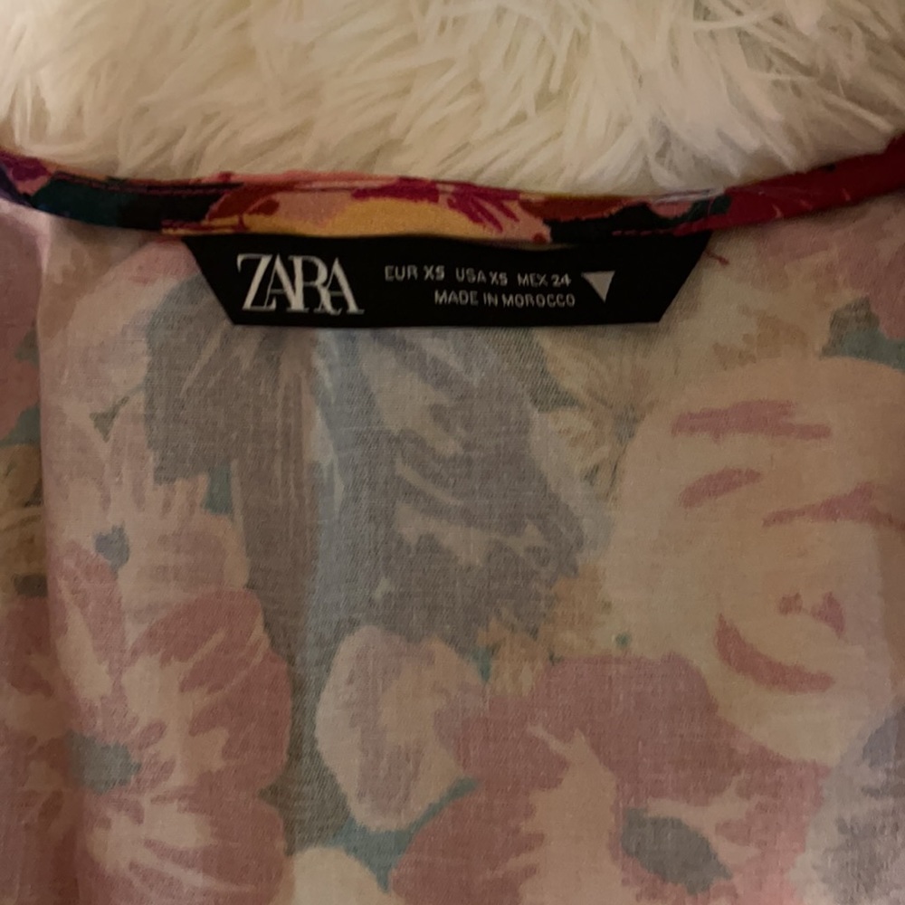 Zara - Picture 3 of 4